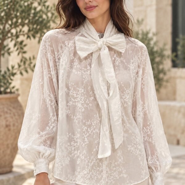Blusa romántica con lazo y estampado de terciopelo